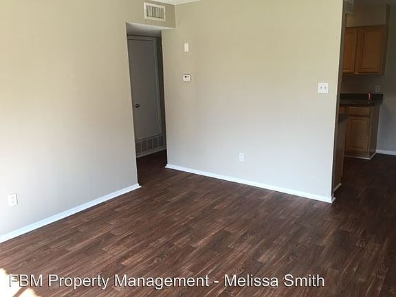 2nd image of 300 N Wells Ave APT 201