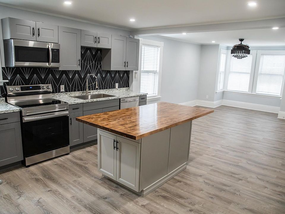 1st image of 6 Bristol St #2