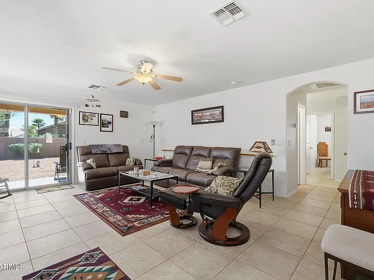 22023 Via Del Oro St — Photo 10