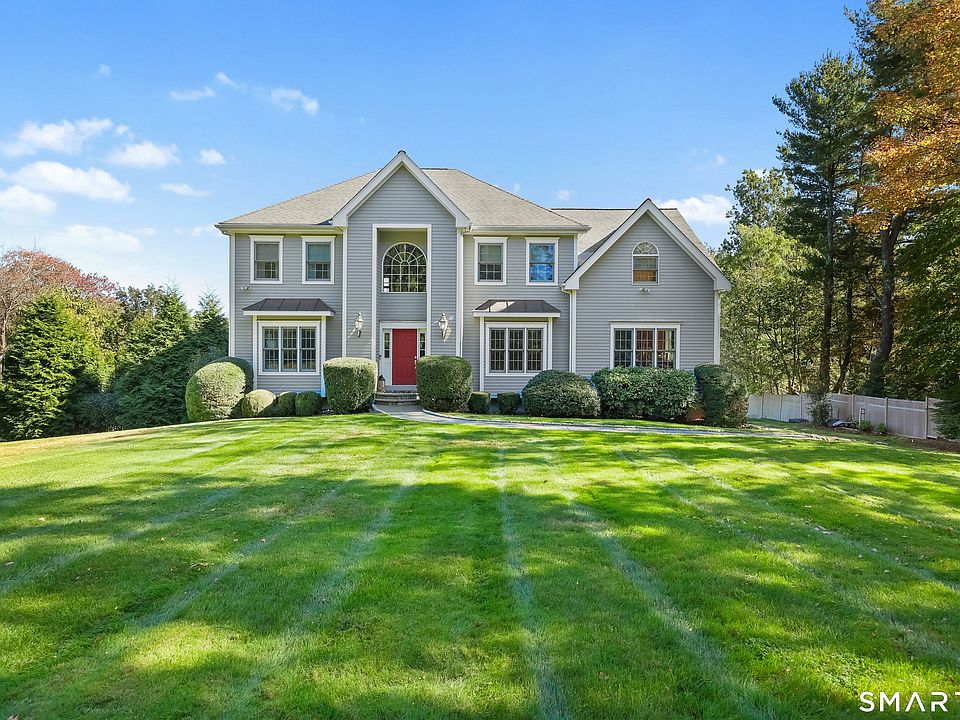 1st image of 132 1/2 West Norwalk Road