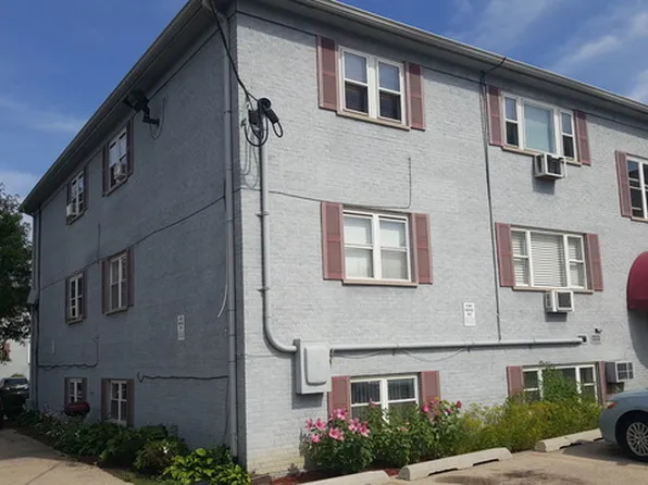 9458 Kelvin Ln APT 106, Schiller Park, IL 60176