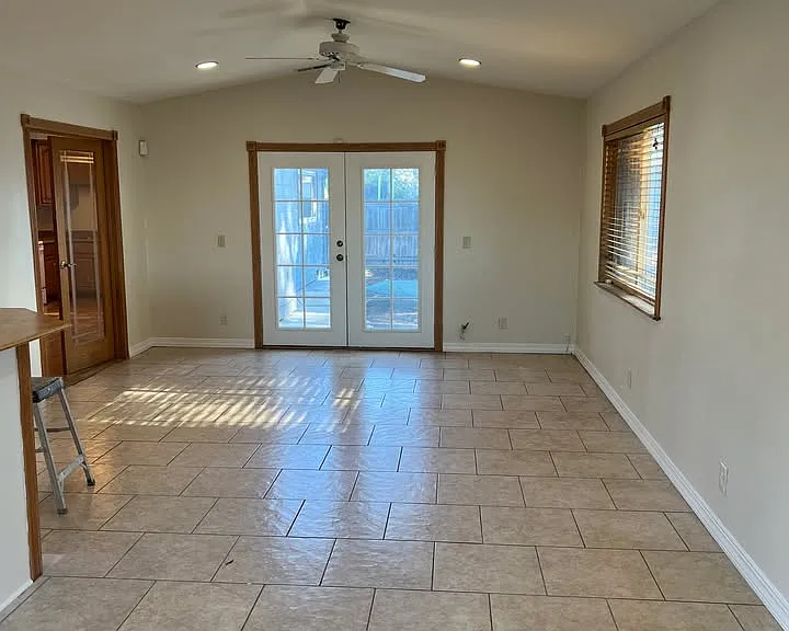935 Harlequin Ct — Photo 8