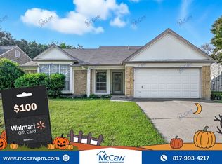 8202 Weatherly Dr, Rowlett, TX 75089