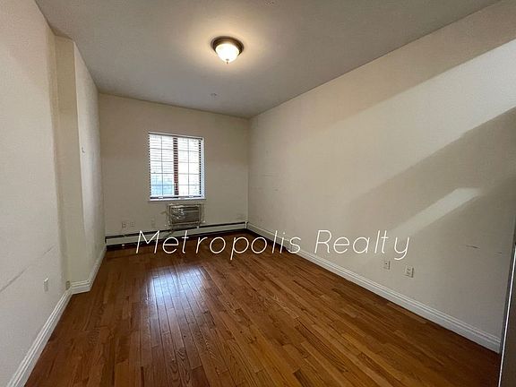 5th image of 25-25 Newtown Ave #1B