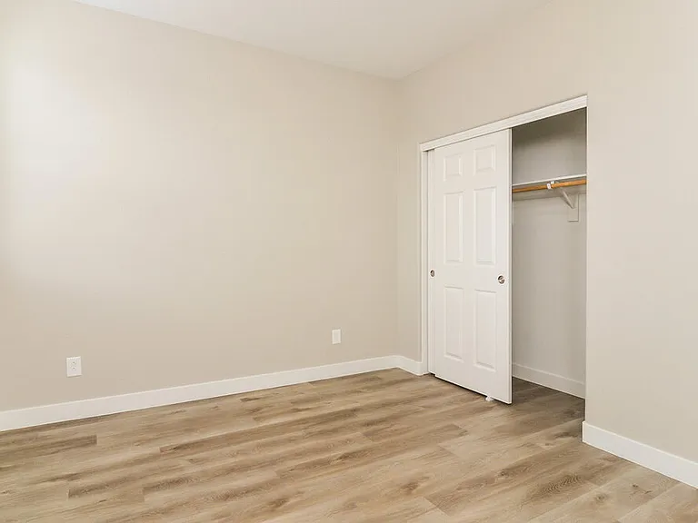 1109 Buckhorn Cove St — Photo 17