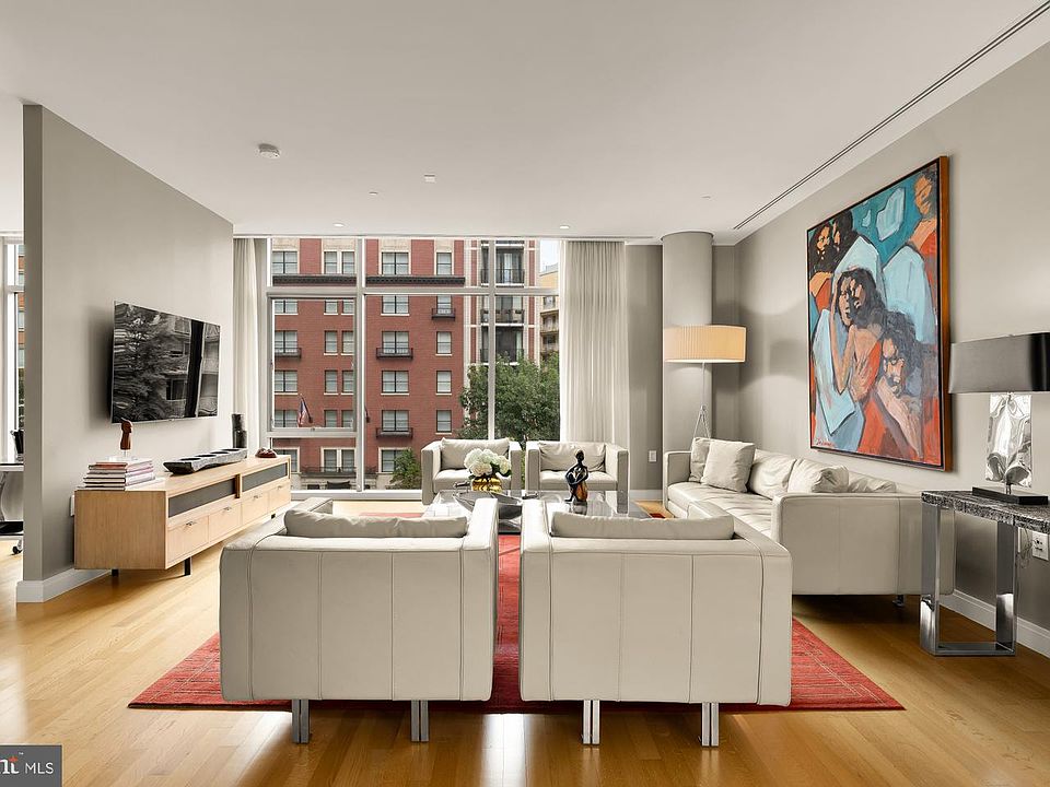 1st image of 1177 22nd St NW #3K
