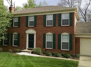 2054 Lakelyn Ct, Crescent Springs, KY 41017