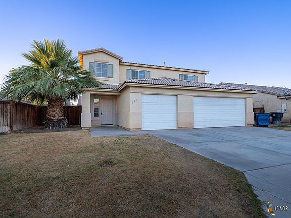 3rd image of 311 Cahuilla Dr