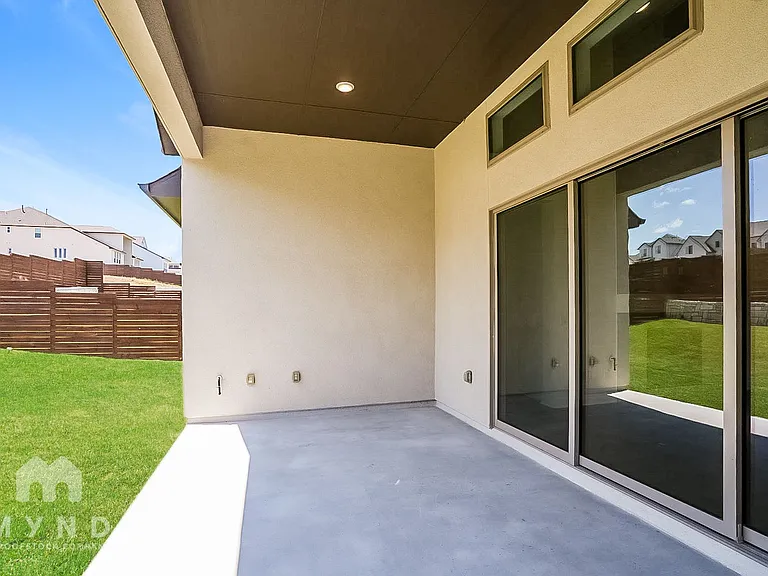 17705 Chamoix Dr — Photo 30