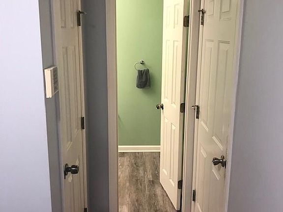 5th image of 923 Sturbridge Dr