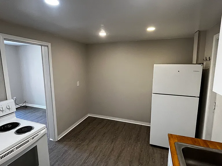 12414 Mayfield Rd #5 — Photo 1