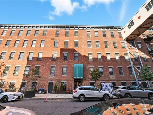 186 Wayne Street image 33 of 35
