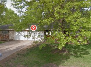 2713 Ousdahl Rd, Lawrence, KS 66046