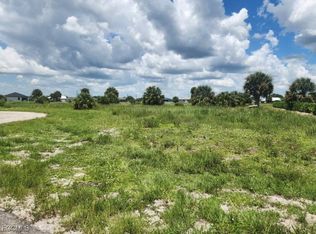 Saturn Ct, Labelle, FL 33935