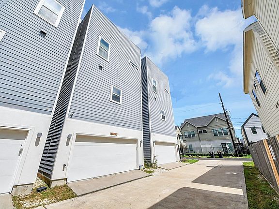 3rd image of 2116 Naomi St #C