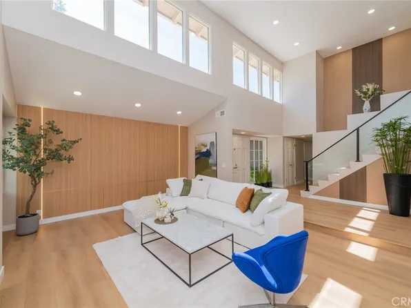 15 Rippling Strm, Irvine, CA 92603