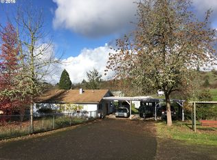833 NE Locust St, Oakland, OR 97462