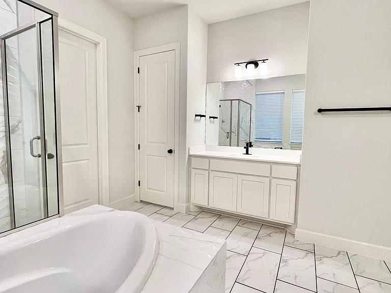 6904 Empresa Dr — Photo 13