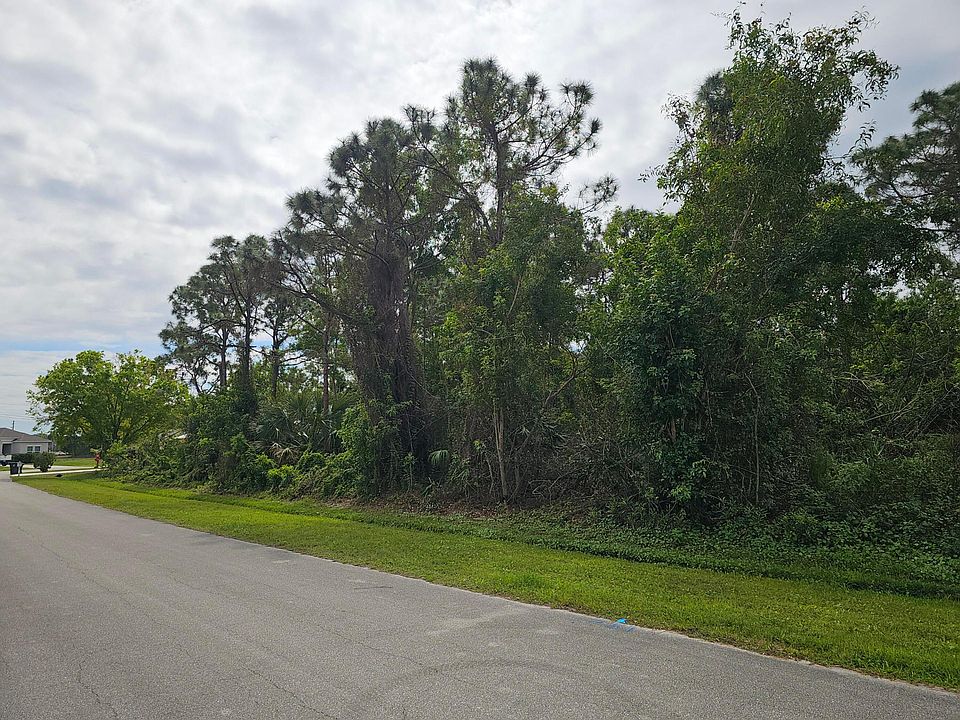 2nd image of 5531 NW North Lundy Circle