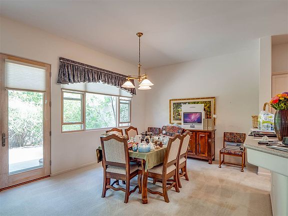 4th image of 920 Circle Dr