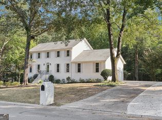 1020 Chantilly Dr, Alpharetta, GA 30004
