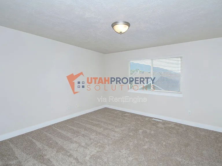 1046 E Quarry View Way — Photo 16