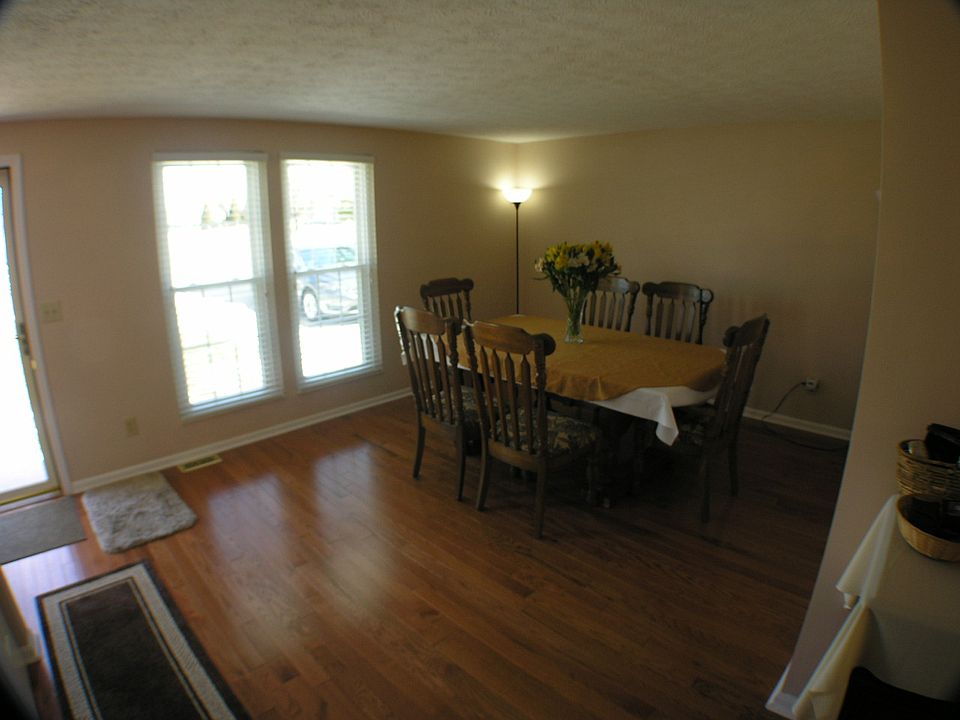 1st image of 8485 Edgeview Dr
