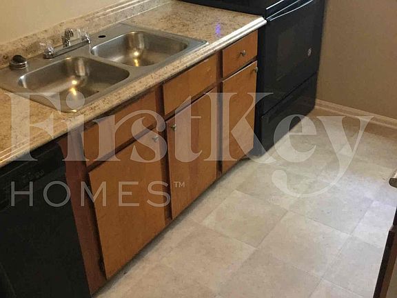 2nd image of 1630 Liberty Valley