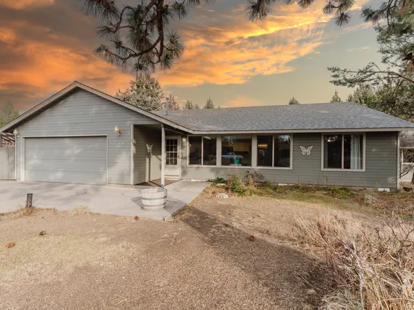 734 SE Manley Pl, Bend, OR 97702