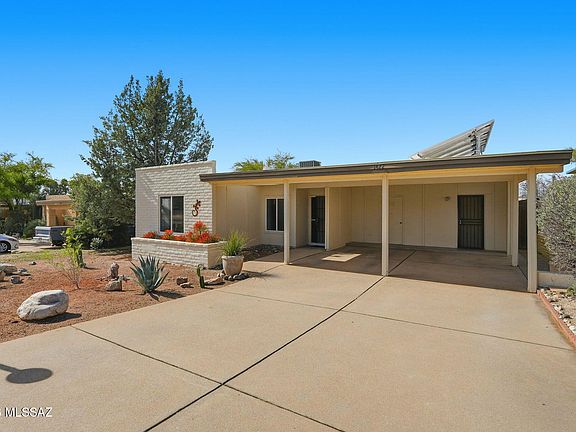 4th image of 1422 S Desert Vista Dr