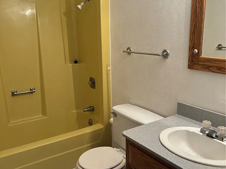 3204 Camberly Dr — Photo 28