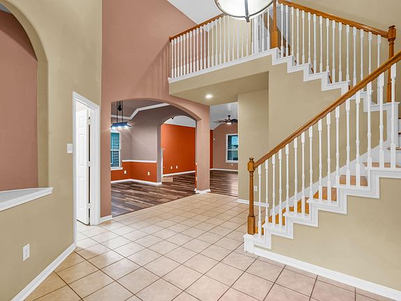 4th image of 12843 Sherlock Acres Dr
