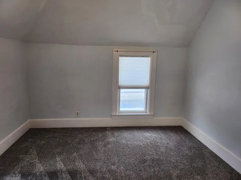 140 S James Ave #1 — Photo 10