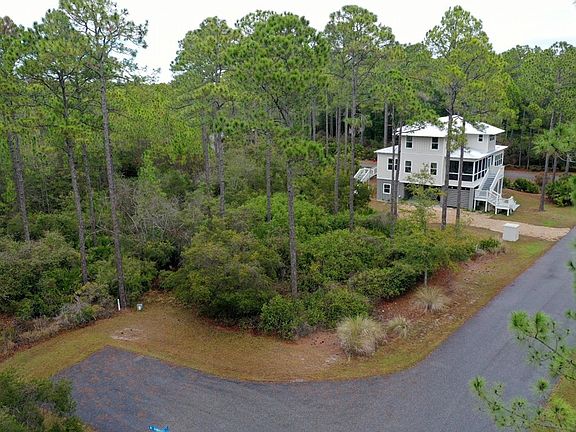 3rd image of 160 Bunkhouse Dr
