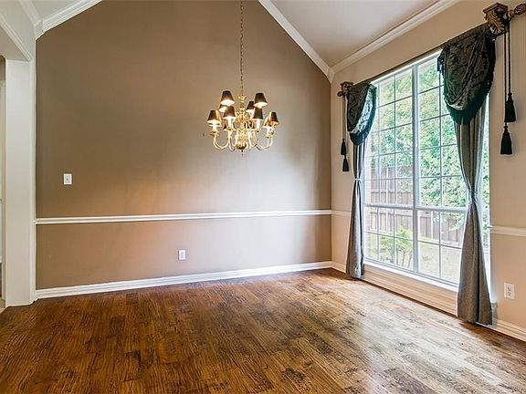 5th image of 8129 Strecker Ln