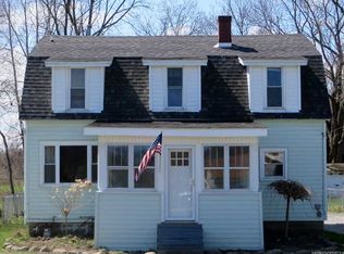 757 Quaker Rd, East Aurora, NY 14052