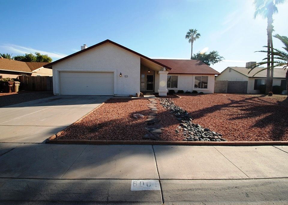 1st image of 8001 W Aster Dr