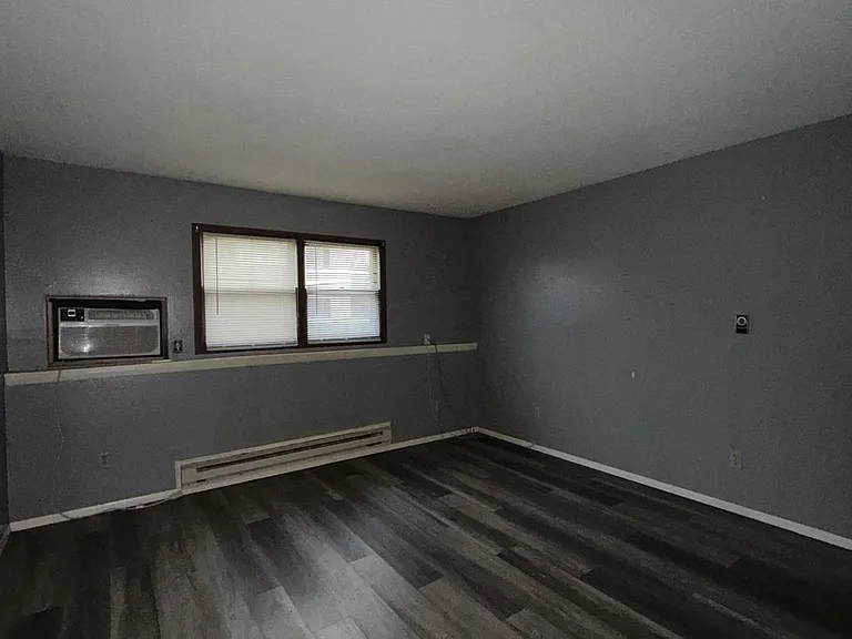 219-221 223rd St #223-C — Photo 3