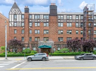 68 E Hartsdale Ave APT 6M, Hartsdale, NY