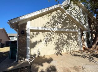 3211 Castlerock Rd, Oklahoma City, OK 73120