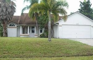 1st image of 552 SE Crescent Ave
