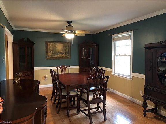 3rd image of 103 Tandy Ct