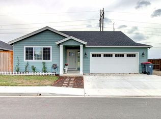 2582 Agate Mdws, White City, OR 97503