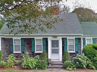 114 Allen Ave, Falmouth, MA 02540