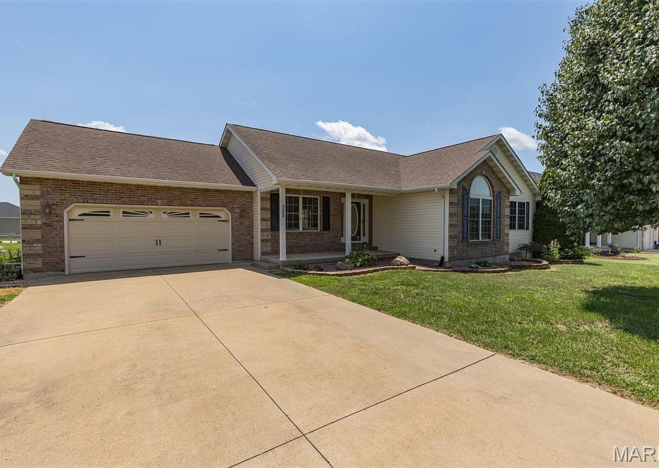 1st image of 728 John David Dr