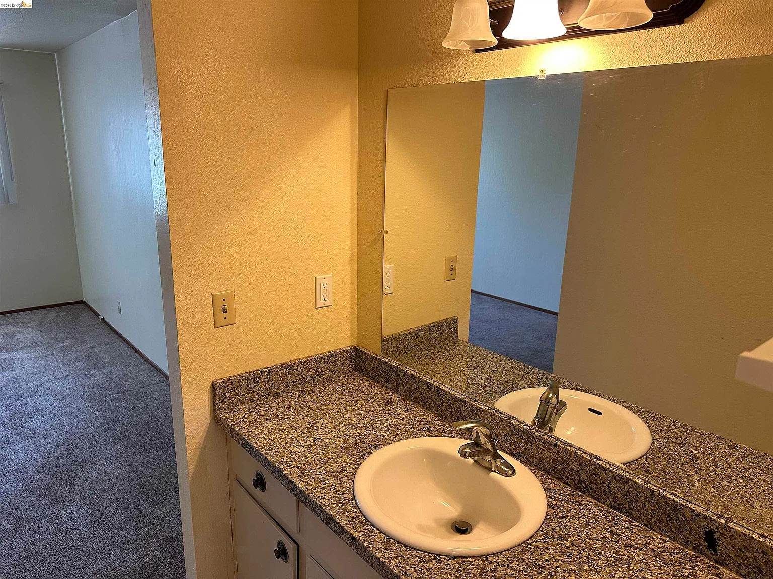 2 bed, 960 sqft, $2,695 — Photo 4