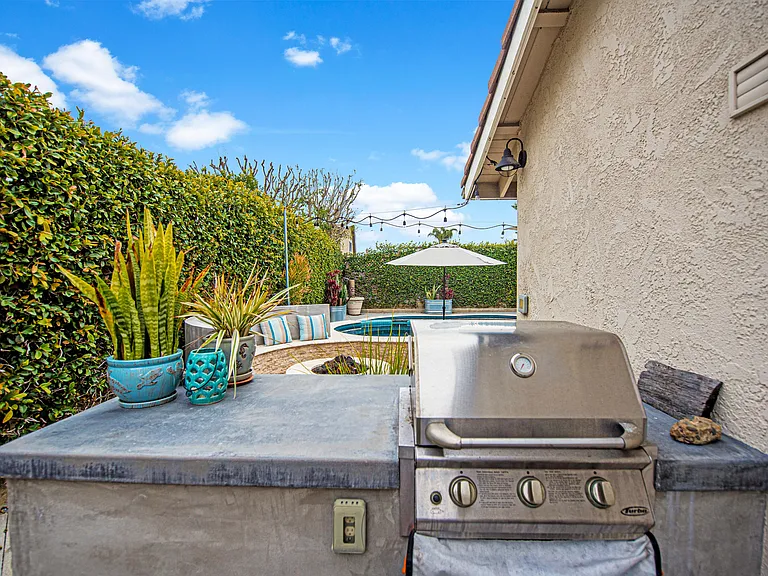 9862 Chance Cir — Photo 39