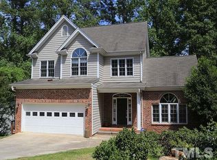 1904 Amity Hill Ct, Raleigh, NC 27612