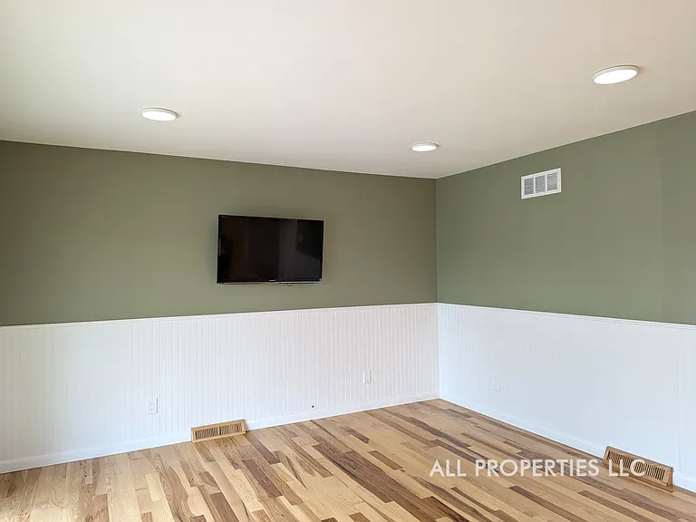 6905 E Hillside Pl — Photo 25