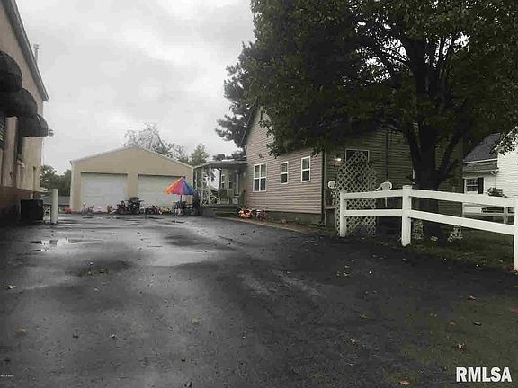 5th image of 911 W Longley St